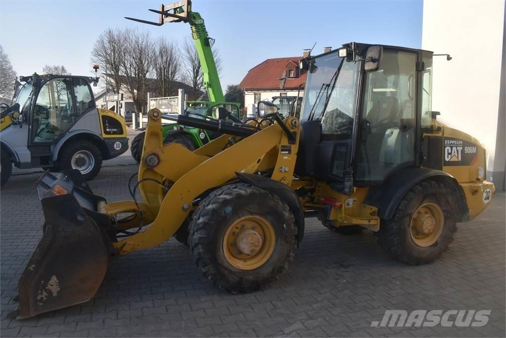 CAT 906M Chargeuse sur pneus