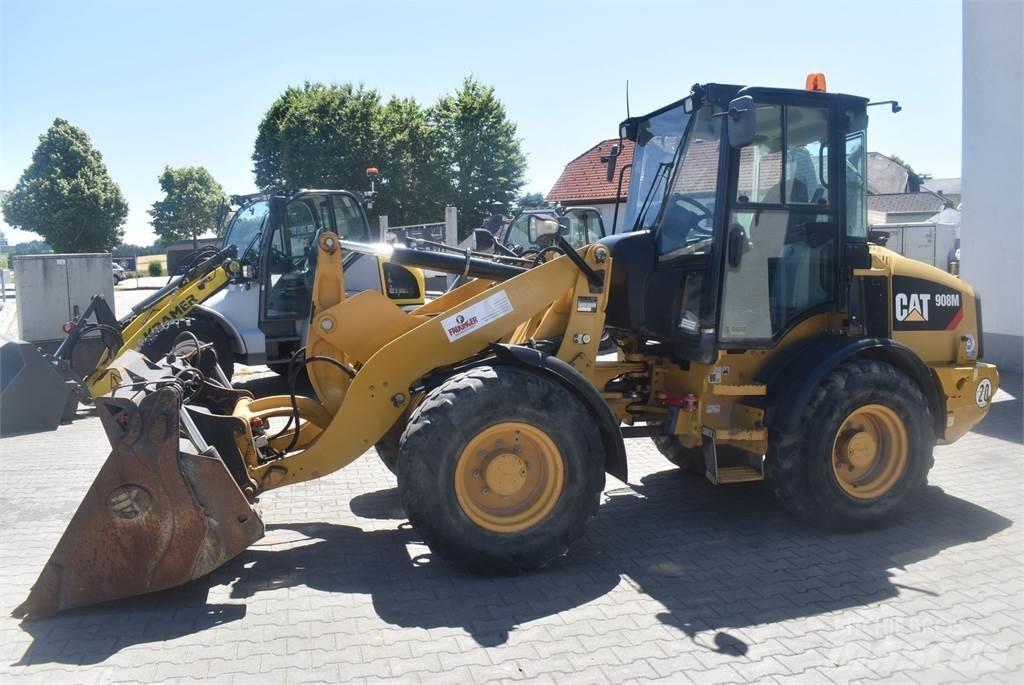 CAT 908M Chargeuse sur pneus