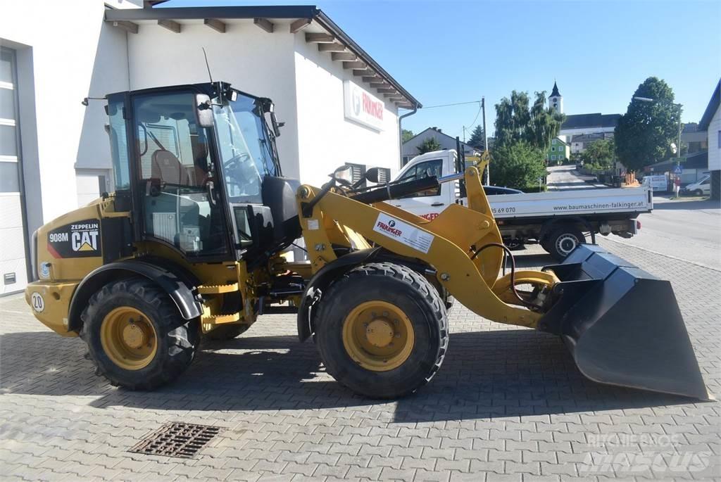 CAT 908M Chargeuse sur pneus