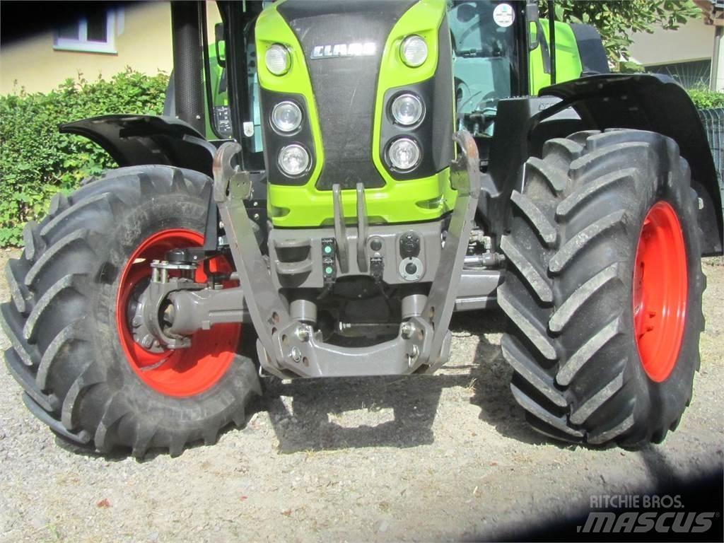 CLAAS Arion 440 Tracteur