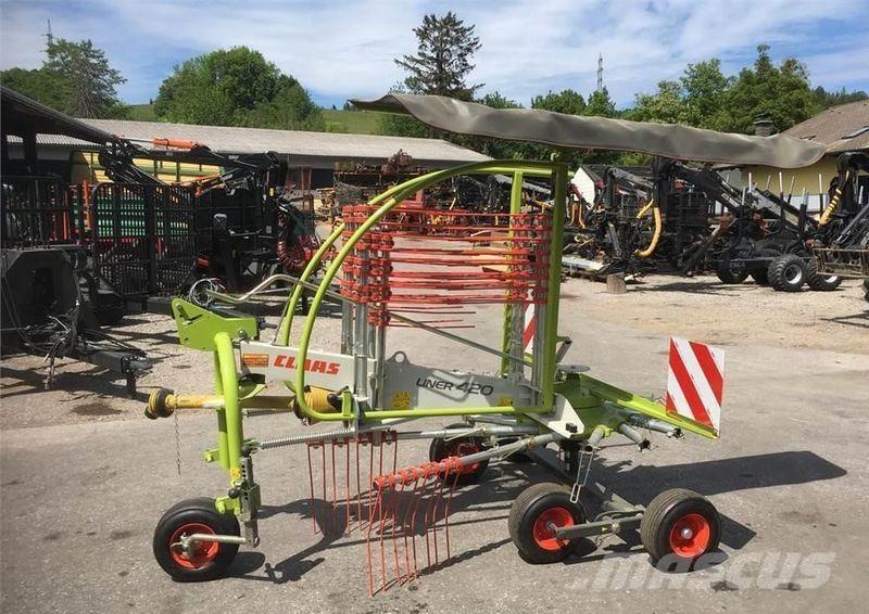 CLAAS Liner 420 Faucheuse andaineuse automotrice