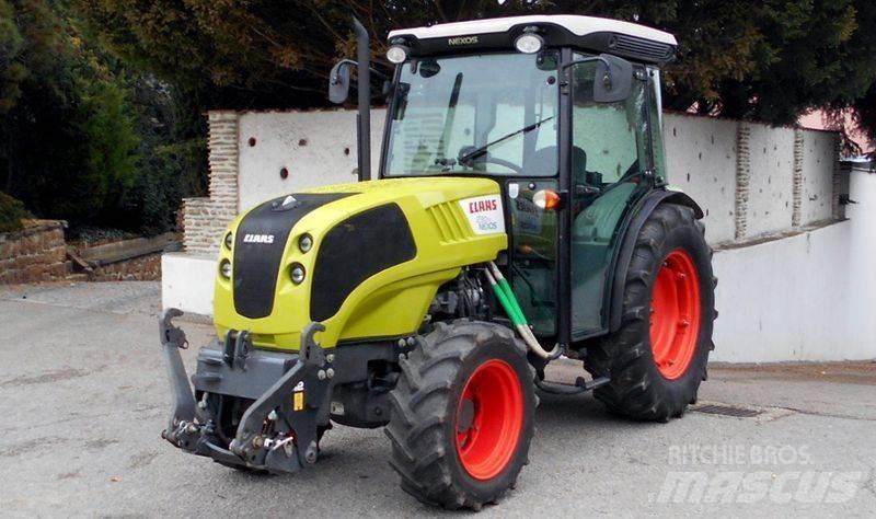 CLAAS Nexos 230 VL Tracteur
