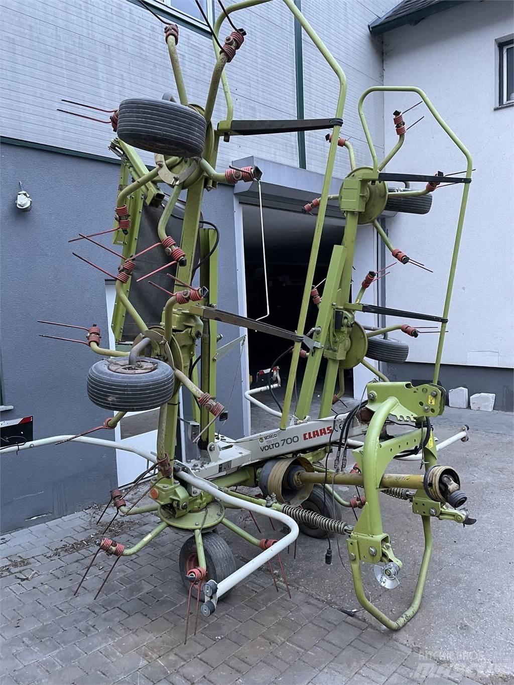 CLAAS VOLTO 700 Rateau faneur