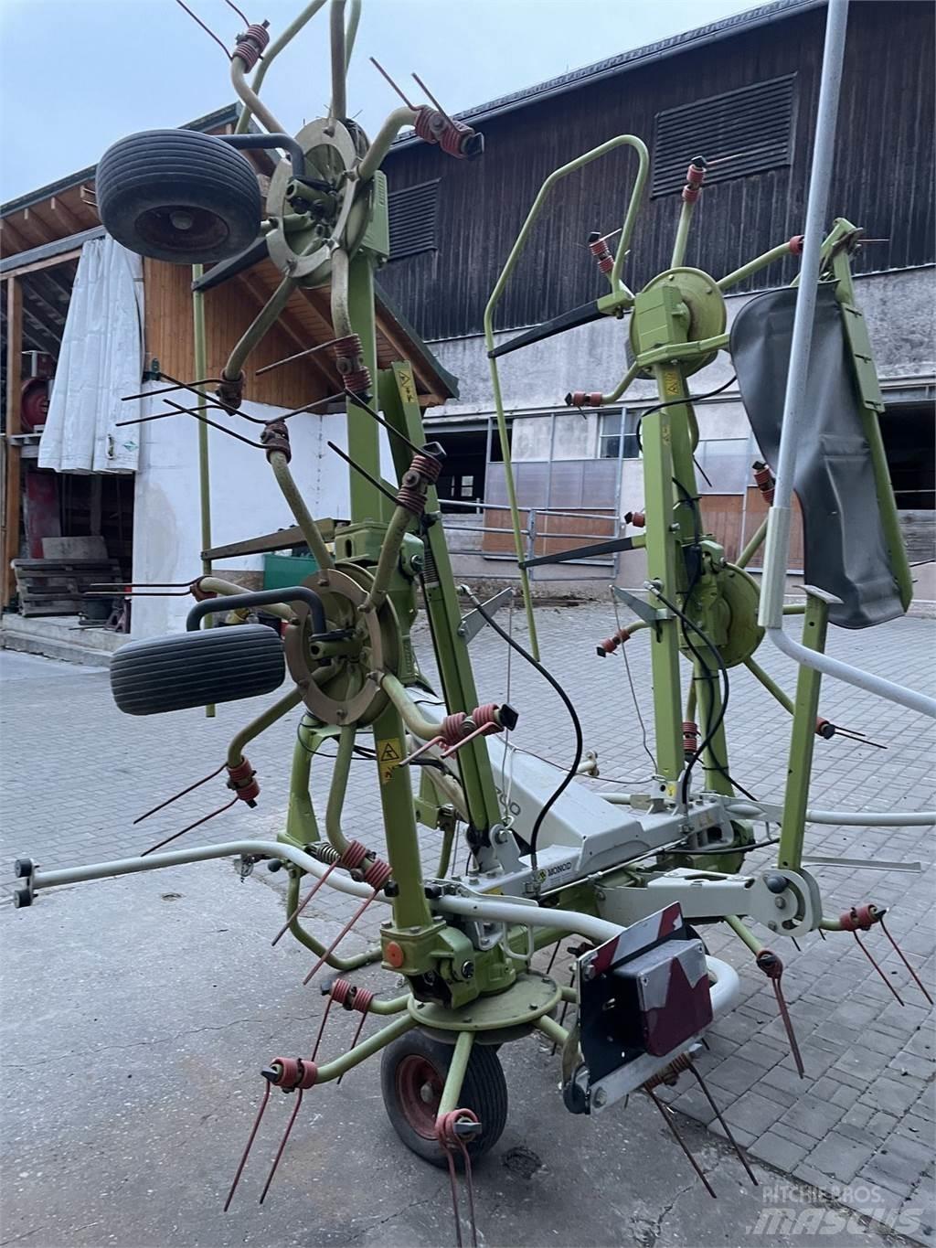 CLAAS VOLTO 700 Rateau faneur