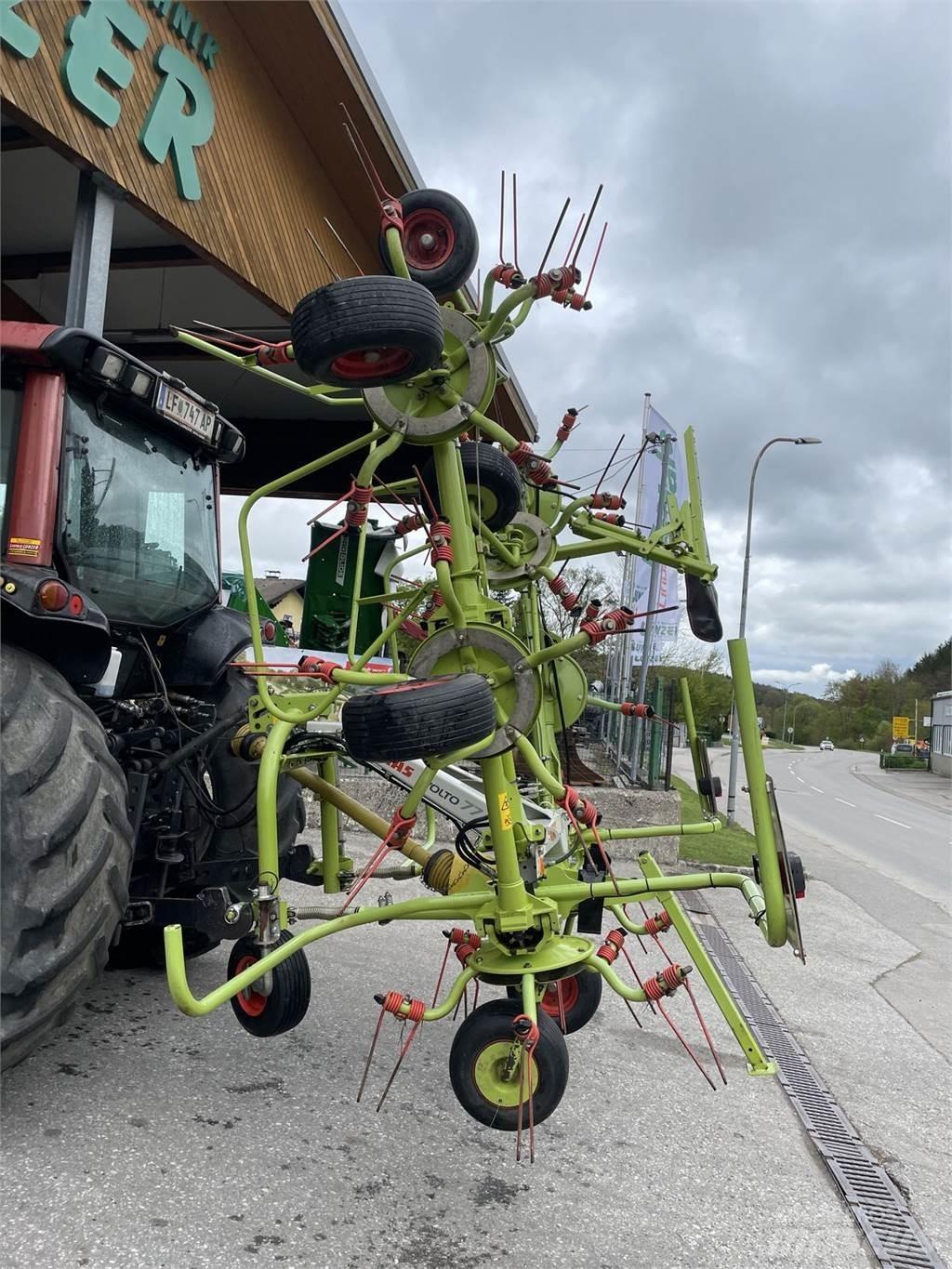 CLAAS VOLTO 77 Rateau faneur