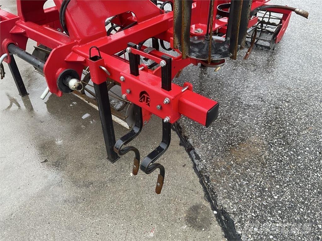  Coral Plus 420 Autre semoir agricole