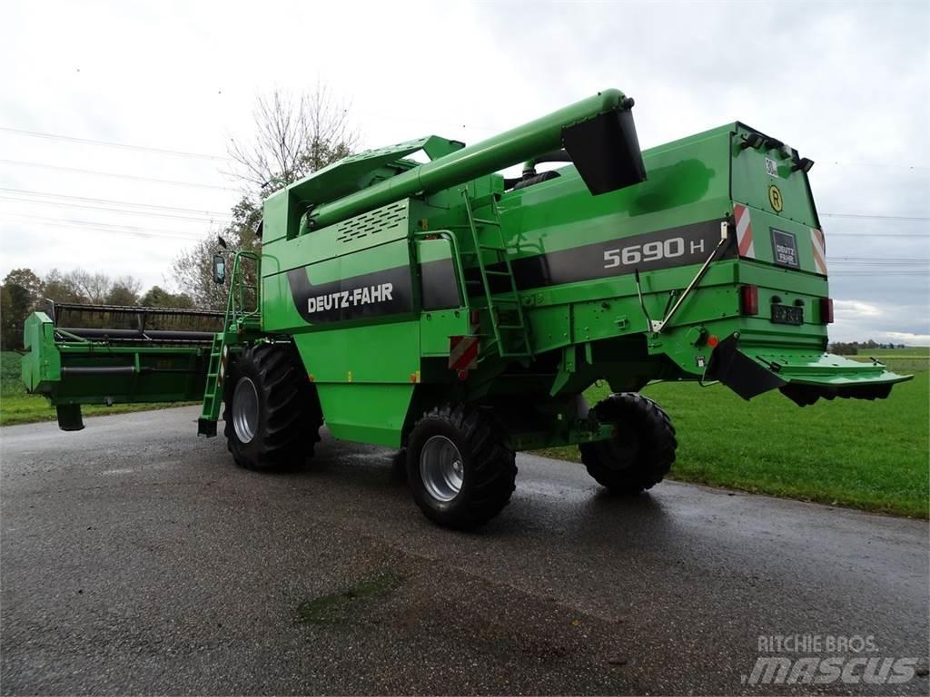 Deutz-Fahr 5690 H Moissonneuse batteuse