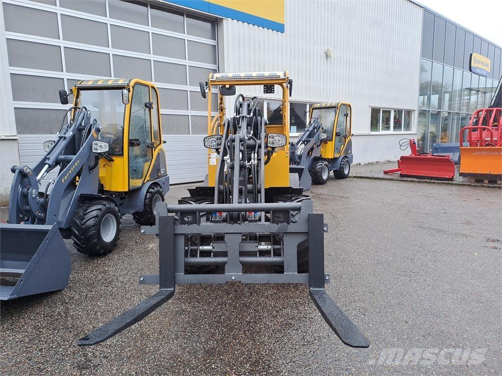 Eurotrac W 12 S Chargeur frontal, fourche