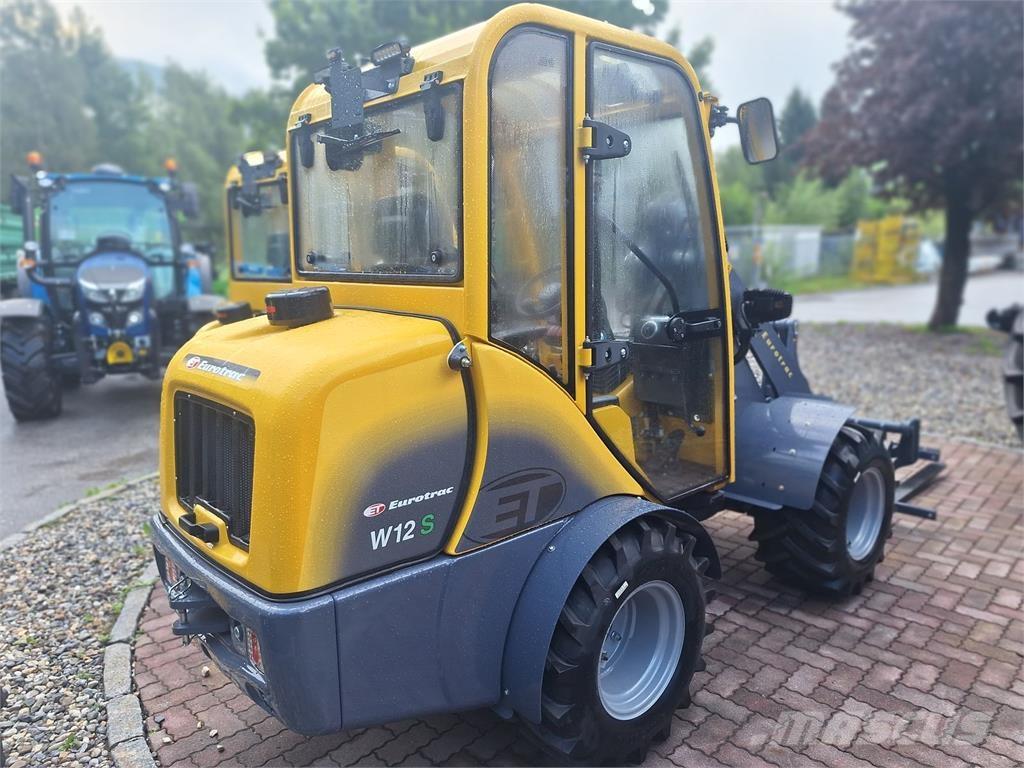 Eurotrac W12S Chargeur frontal, fourche
