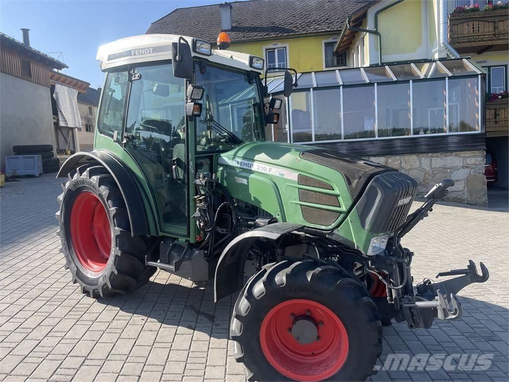 Fendt 210 F Profi Tracteur