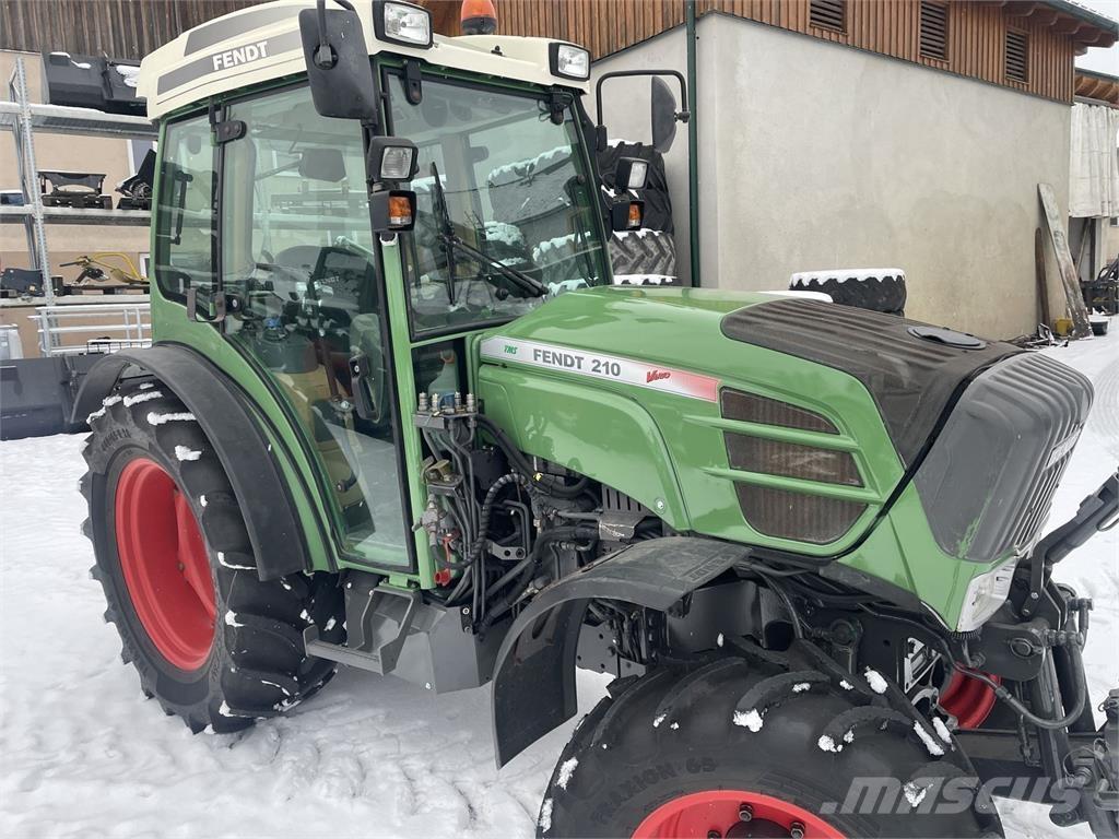 Fendt 210 Vario F Tracteur
