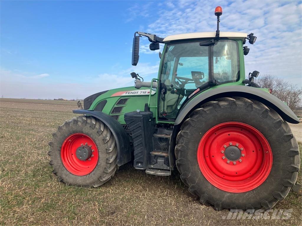 Fendt 718 Vario Tracteur