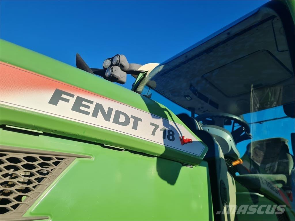 Fendt 718 Vario Tracteur
