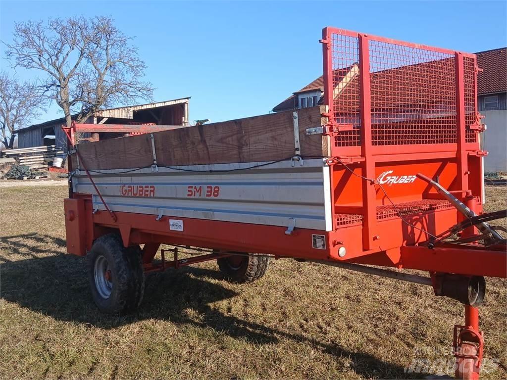 Gruber SM 380 Epandeur de fumier