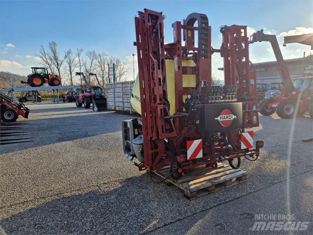 Hardi Mega 12 Pulvérisateurs traînés