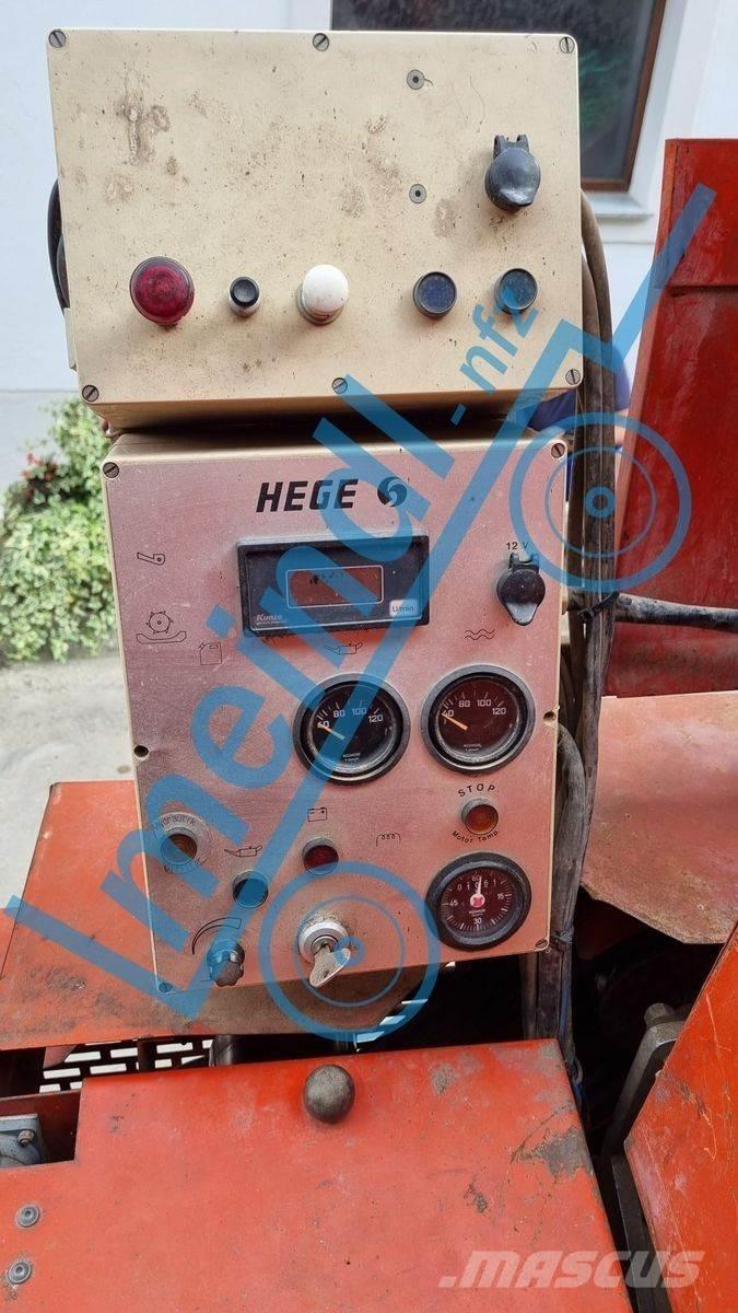  Hege 140 Moissonneuse batteuse
