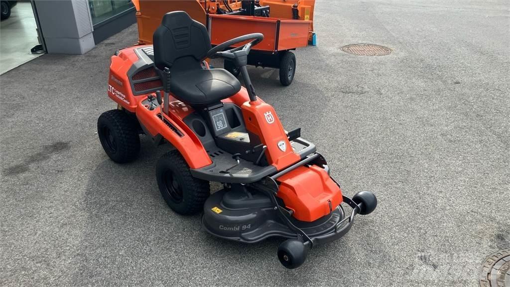 Husqvarna R 214TC Entretien du sol - Autres
