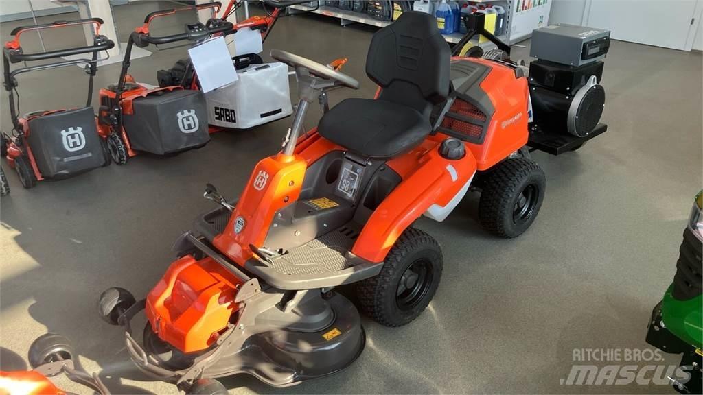 Husqvarna R 214TC Entretien du sol - Autres
