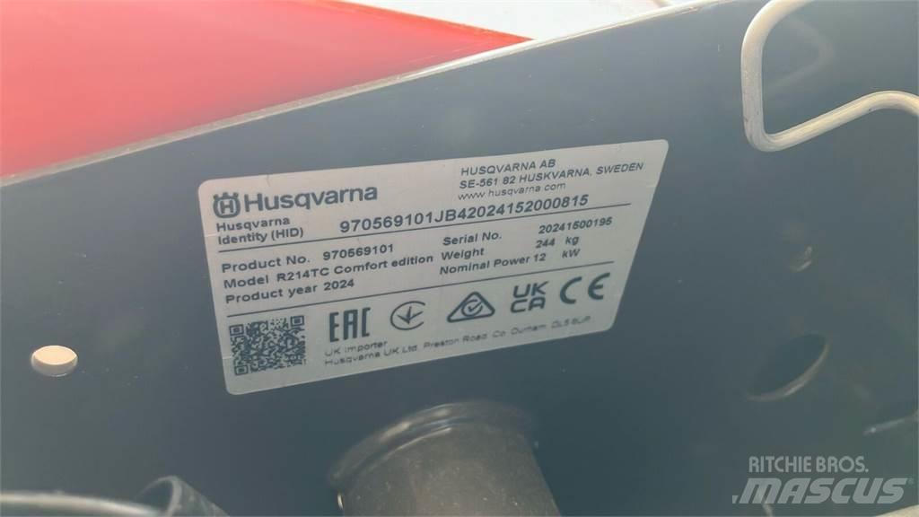 Husqvarna R 214TC Entretien du sol - Autres
