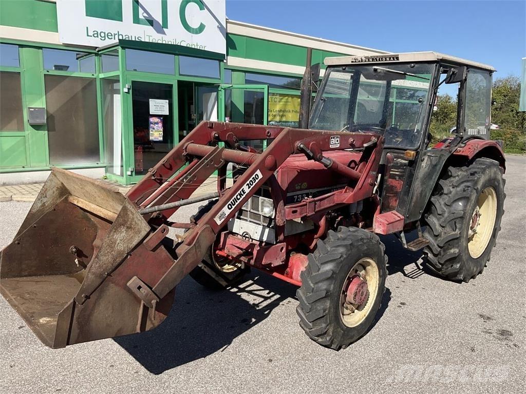 IHC 733 Tracteur