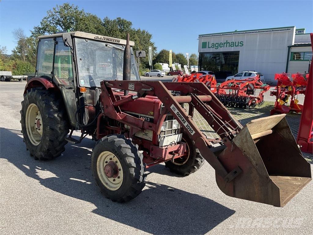 IHC 733 Tracteur