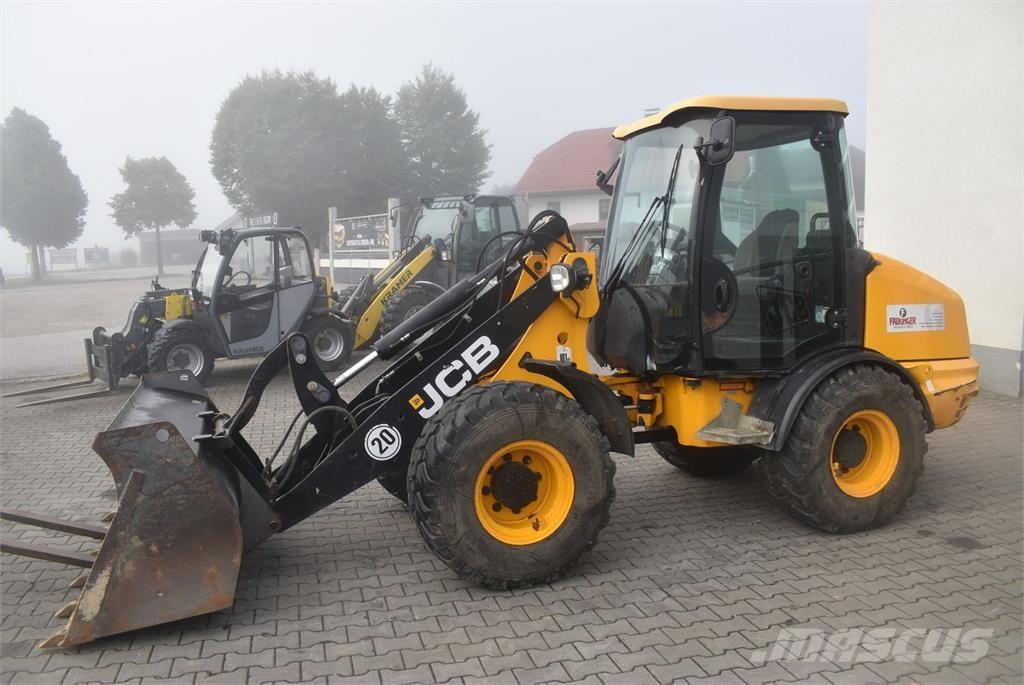 JCB 406 Chargeuse sur pneus