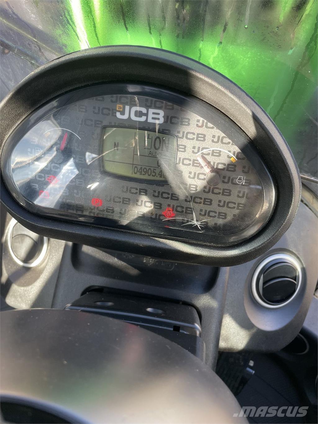 JCB TM 220 Chargeuse sur pneus