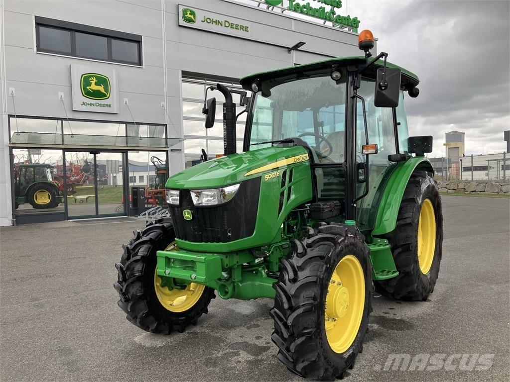 John Deere 5067E Tracteur