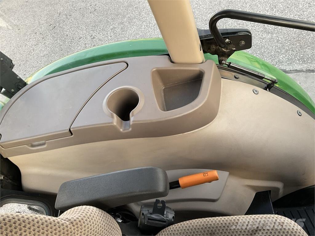 John Deere 5075E Tracteur