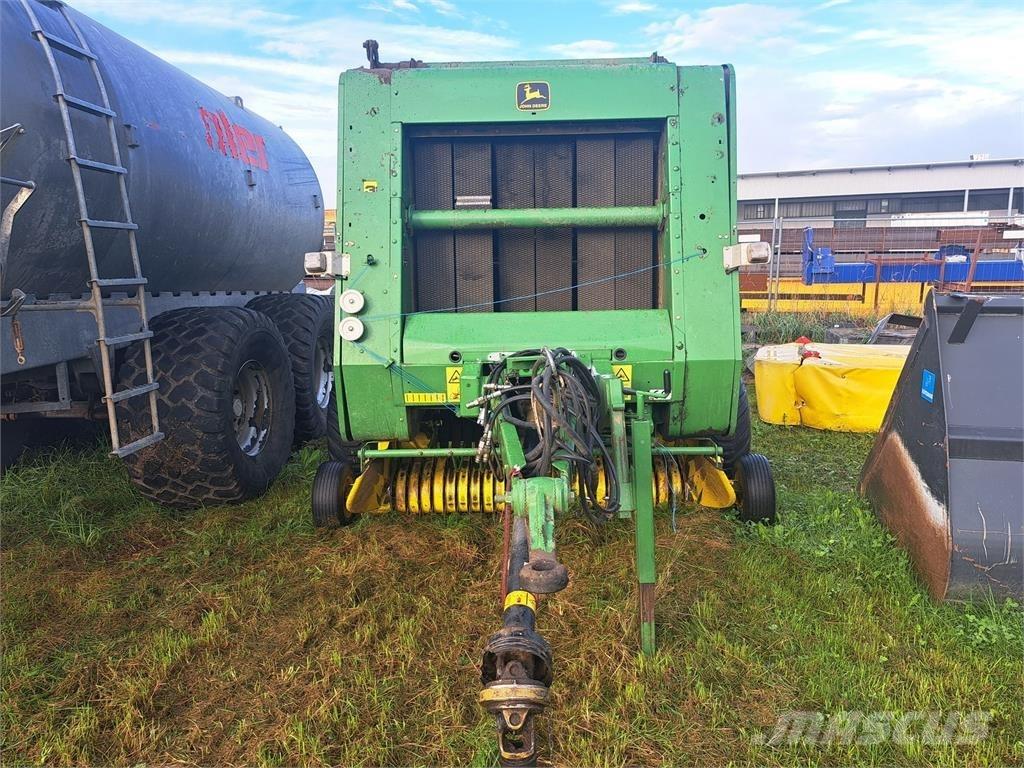 John Deere 570 Presse à balle ronde