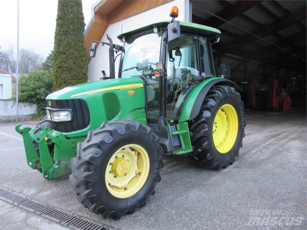 John Deere 5820 Tracteur
