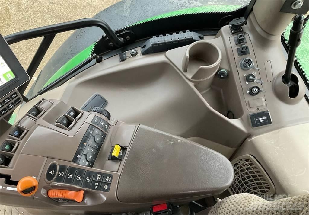 John Deere 6215R Tracteur