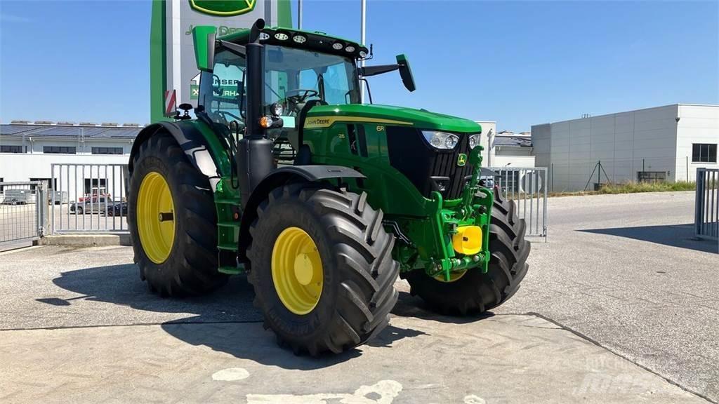 John Deere 6R 215 Tracteur
