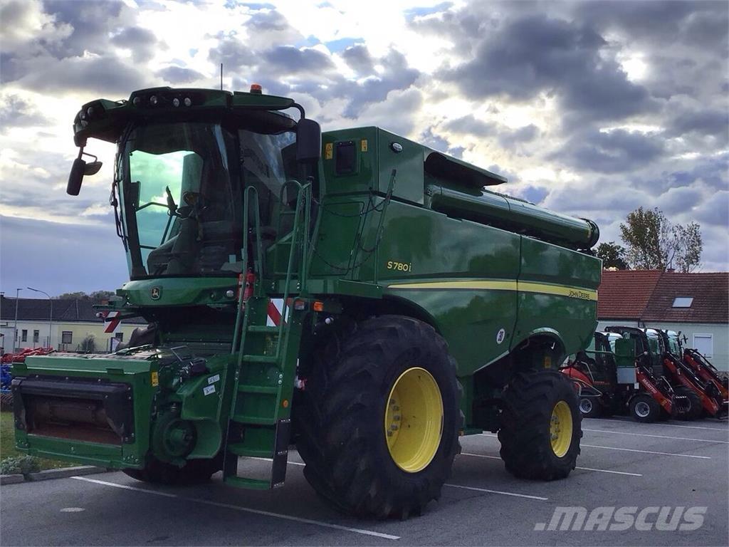 John Deere S 780 Moissonneuse batteuse