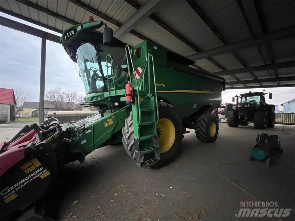 John Deere S670i Moissonneuse batteuse