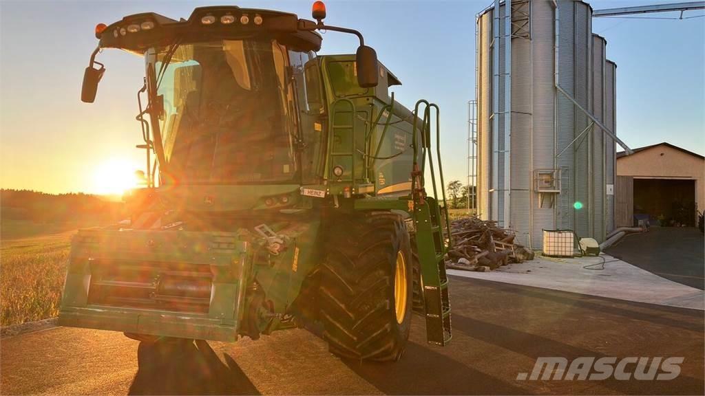 John Deere T550 HM Moissonneuse batteuse