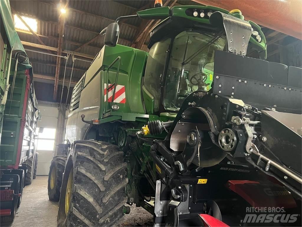 John Deere T670 Moissonneuse batteuse