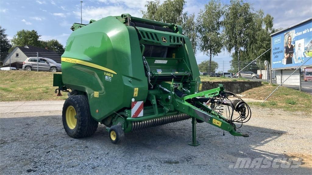 John Deere V461R Presse à balle ronde