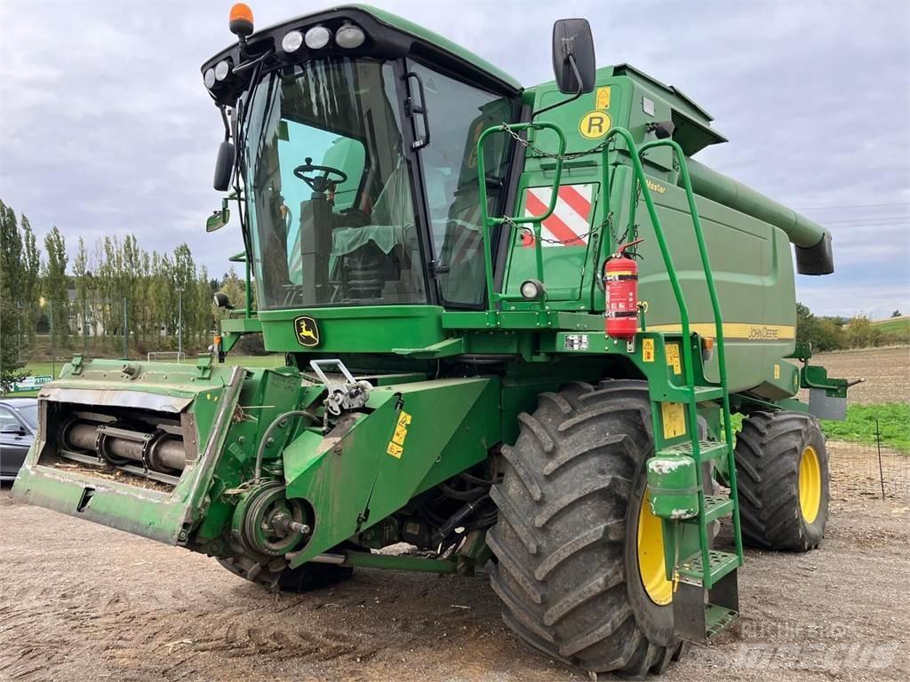 John Deere W660 HM Moissonneuse batteuse