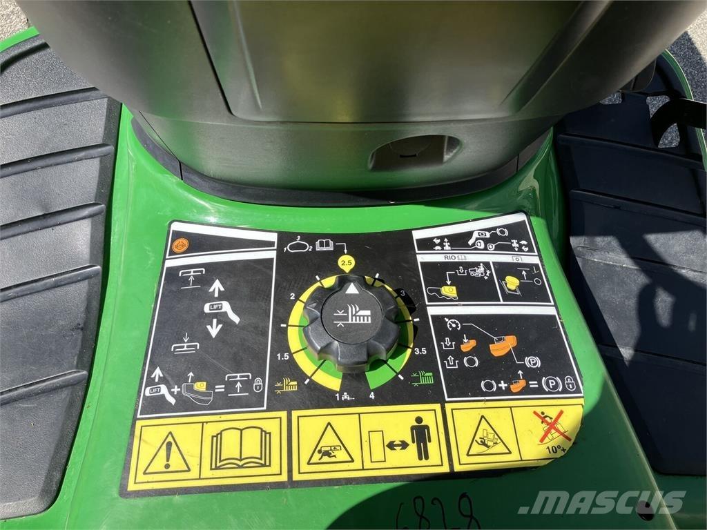 John Deere X 350R Entretien du sol - Autres
