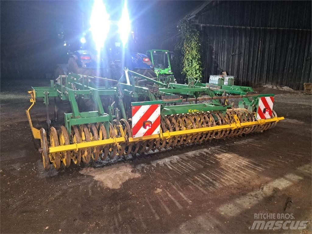 Kerner Komet K480 Déchaumeur, cultivateur