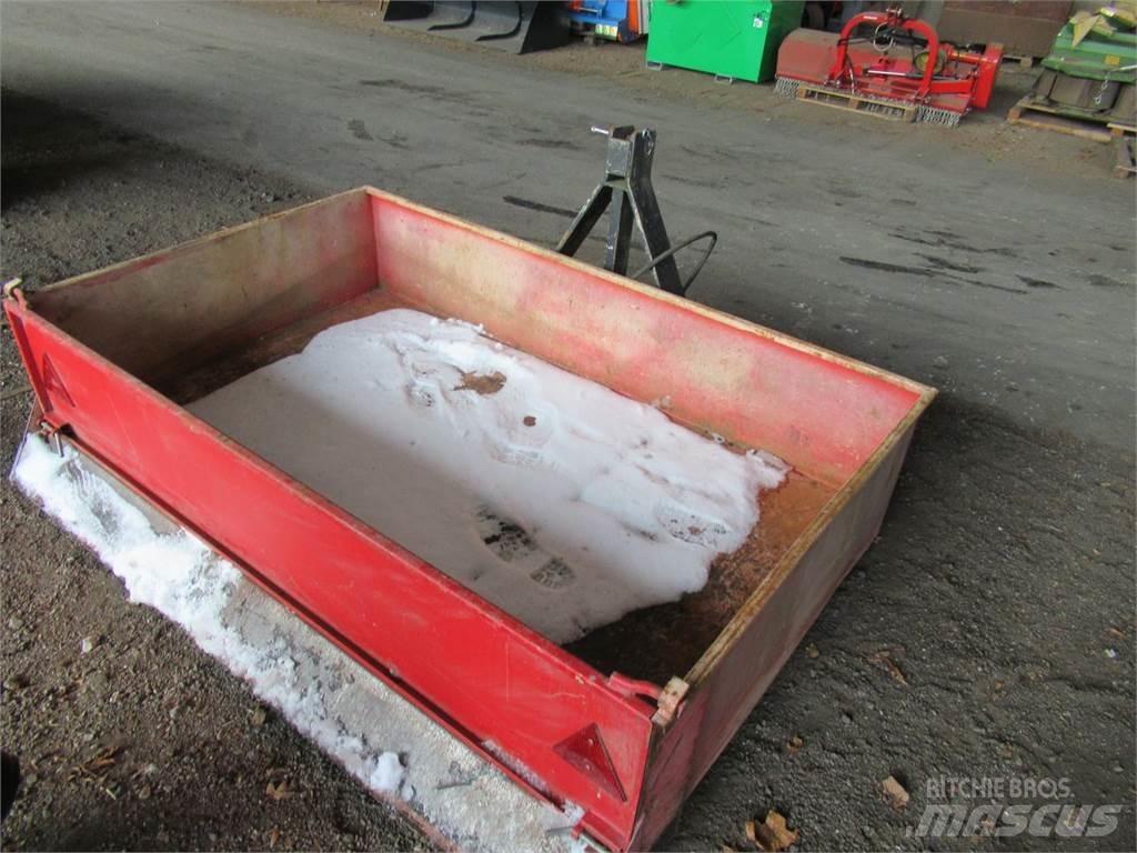  Kippmulde 200x120 Autres équipements pour tracteur