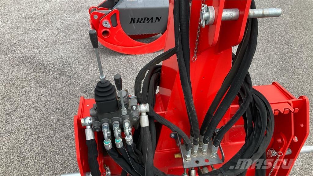 KL 2500T Grue, Chargeur