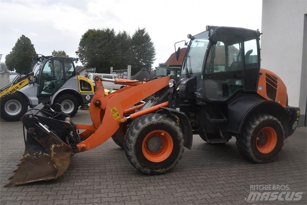 Komatsu WA100M-7 Chargeuse sur pneus