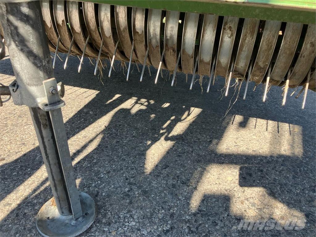 Krone V 150 XC Presse à balle ronde