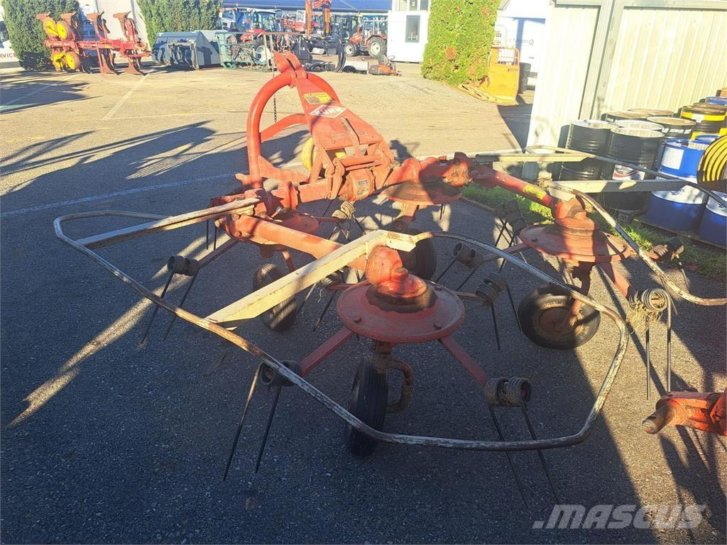 Kuhn 4 Kreisel Rateau faneur