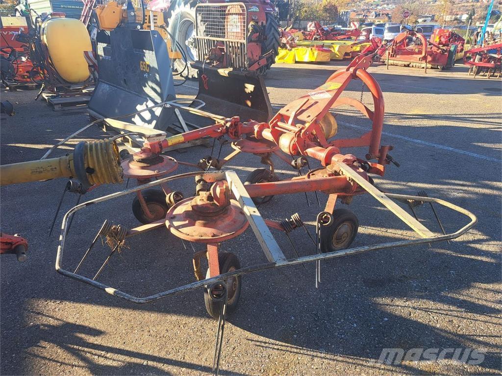 Kuhn 4 Kreisel Rateau faneur