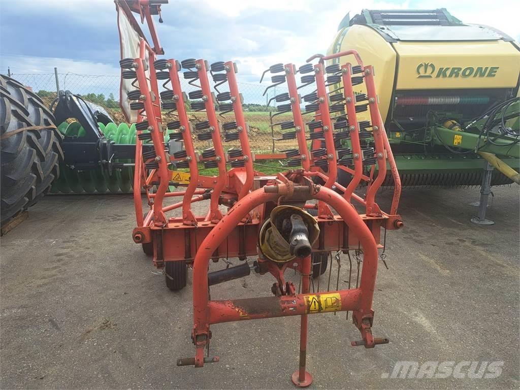 Kuhn GA 4121 GM Faucheuse andaineuse automotrice
