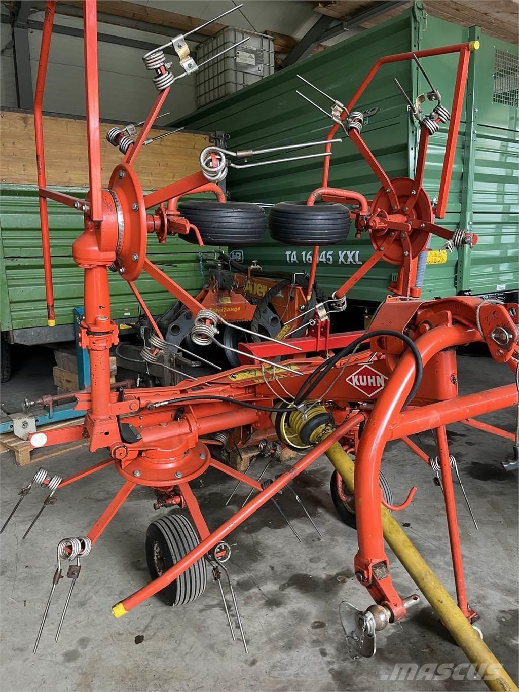 Kuhn GF 4201 MH Rateau faneur