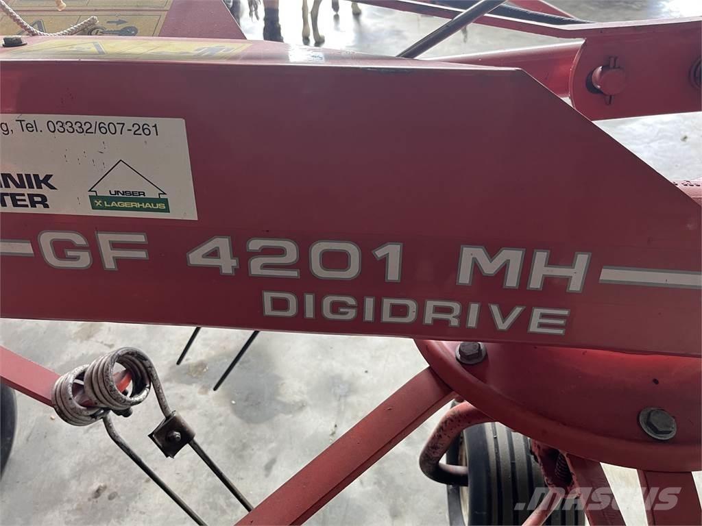 Kuhn GF 4201 MH Rateau faneur